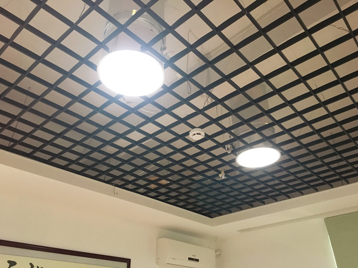 正能量導光管采光系統晴天室內效果圖